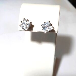 Swarovski Crystal Stud Earrings NWOT